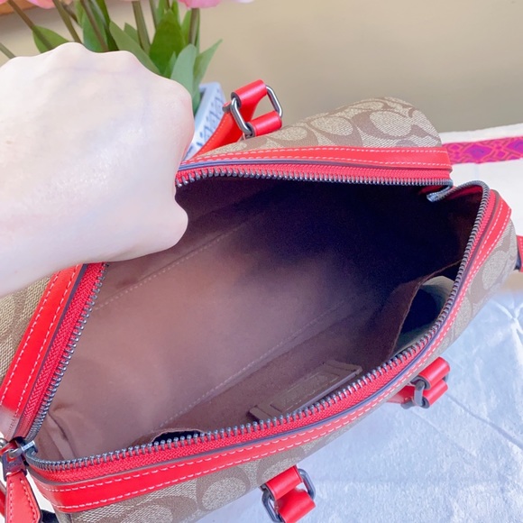 Coach Venturer Crossbody 27 In Colorblock Signature Canvas - Picture 9 of 16